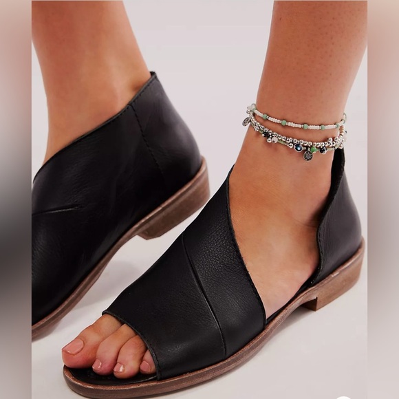 Free People Shoes - Free People Mont Blanc Sandal Black Leather Women’s size 36~ US 6  NIB